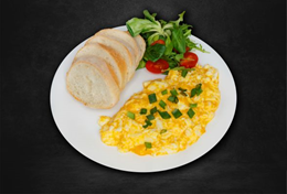 Jajecznica 3 jajek + pieczywo